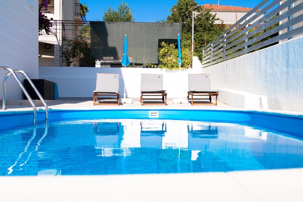 Apartments Soho Трогир Экстерьер фото